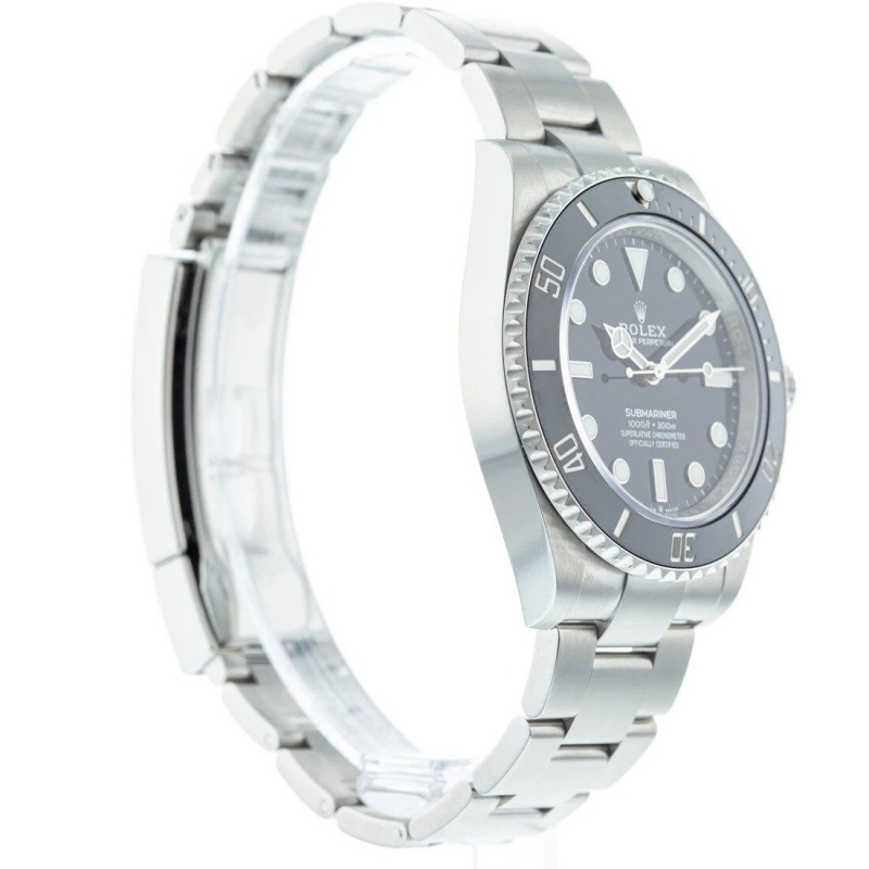 Rolex Submariner 124060 6