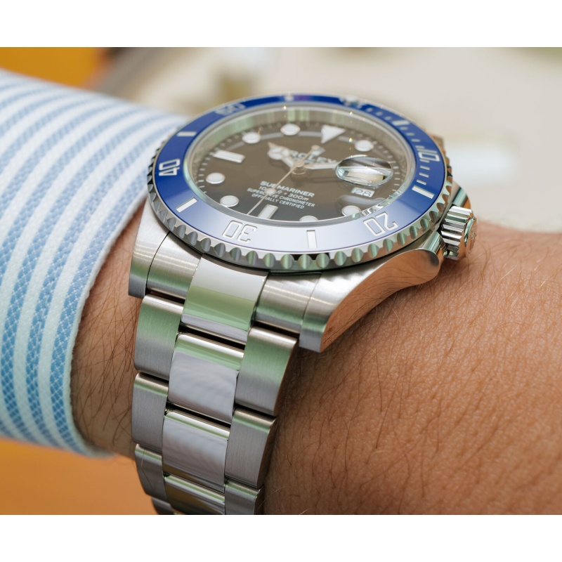 Rolex Submariner 126619LB watch 5 1